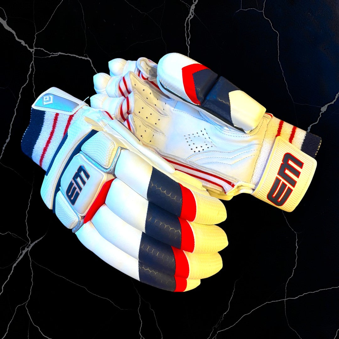 EM - Super Test Pro Batting Gloves (Sausage)
