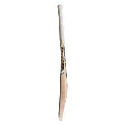 AB57 - SIGNED BAT