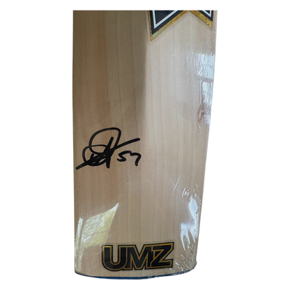 AB57 - SIGNED BAT