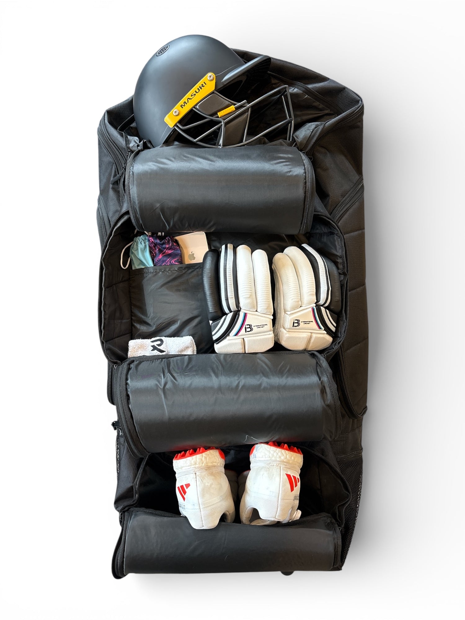 BB International - Black Edition Wheelie Bag