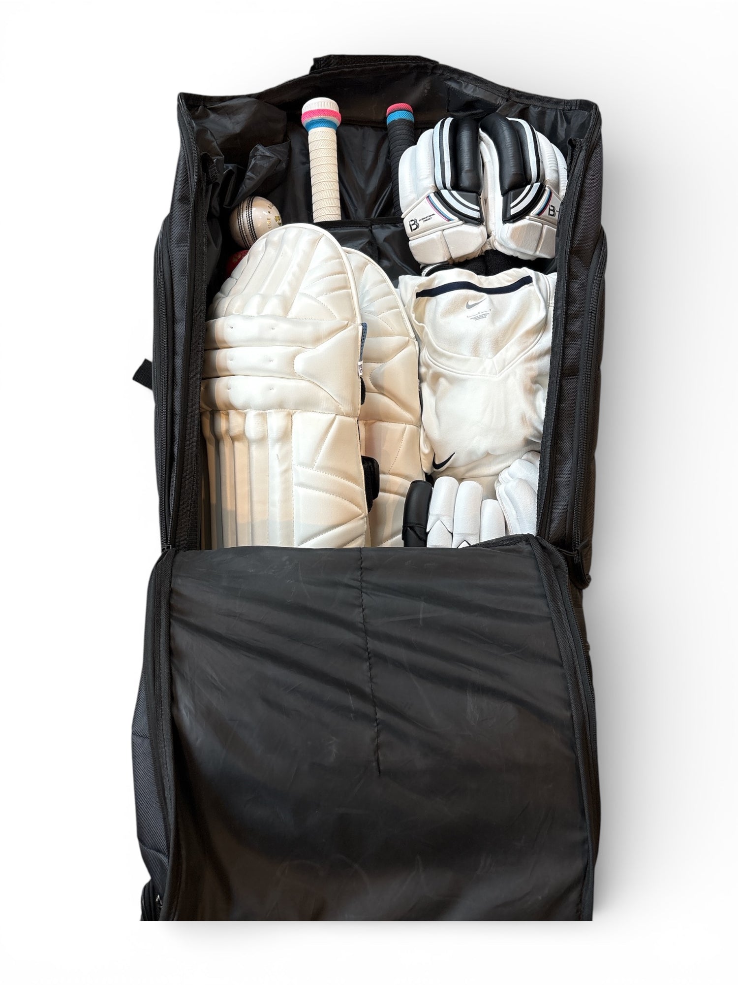 BB International - Black Edition Wheelie Bag