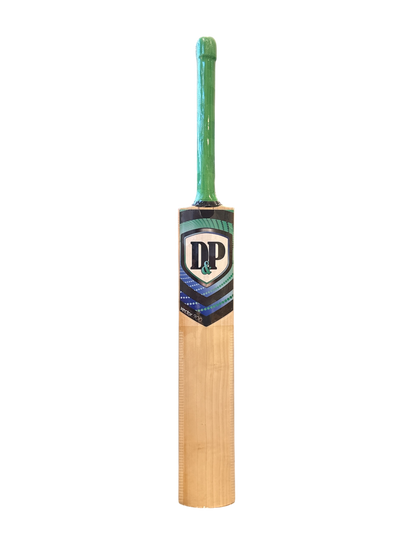 D&amp;P Vector 900 Cricket Bat | Quality Professional Hand Picked Cricket Bats | BB International Cricket Bats