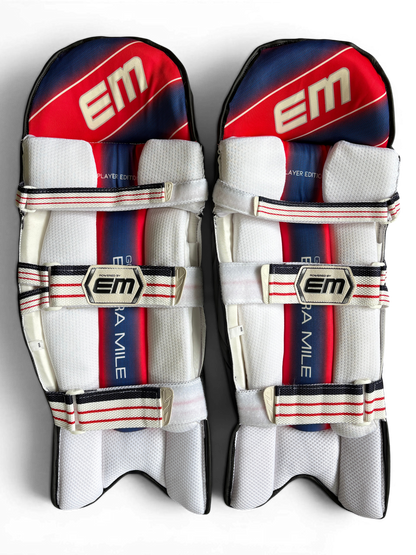 EM - Pro Players Edition Batting Pads - Black