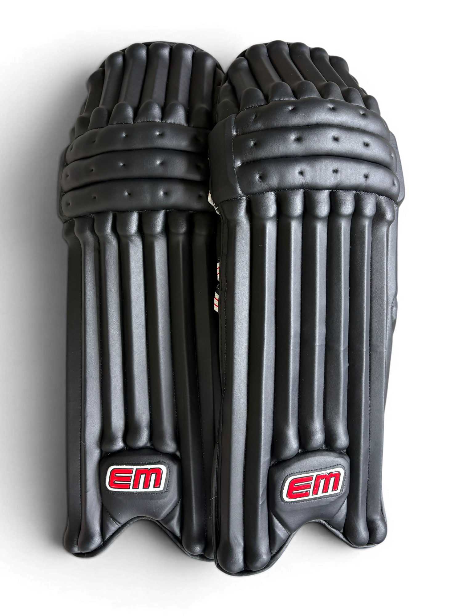 EM - Pro Players Edition Batting Pads - Black