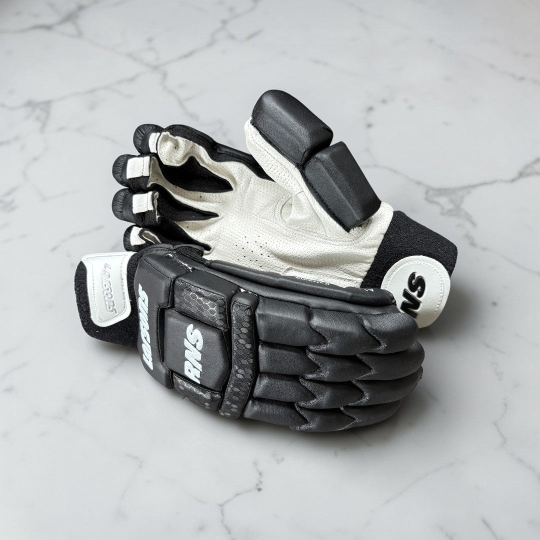 RNS Larsons - A1 Extreme Batting Gloves (Pittards) - Black